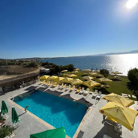 מלון Life Point 3*