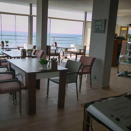 Life Point מלון Çeşme