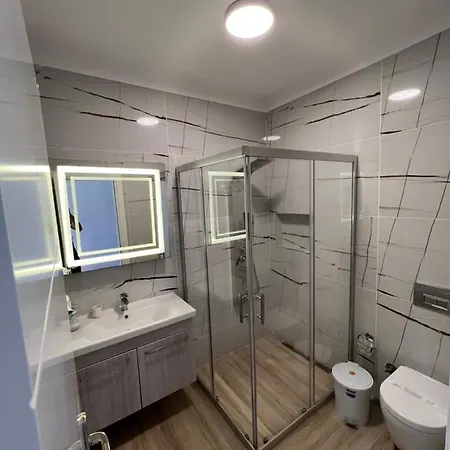 Life Point Hotel 3*
