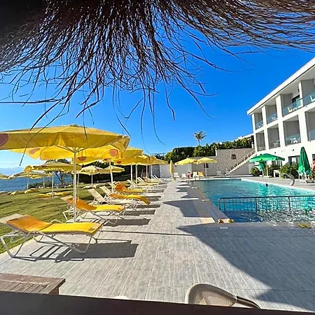فندق Life Point Çeşme