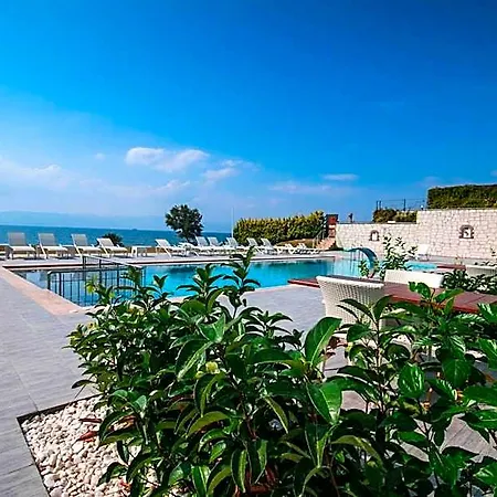 Life Point מלון Çeşme