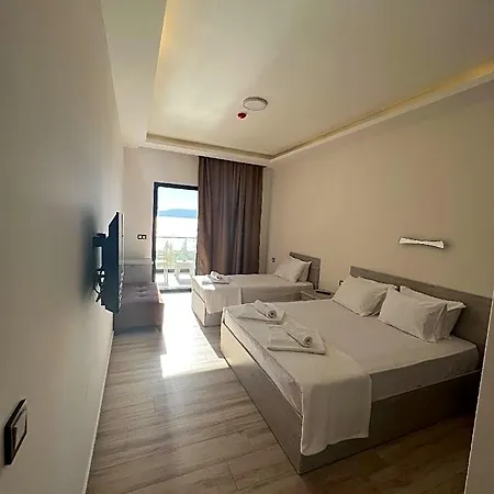 فندق Life Point Çeşme