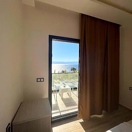 Life Point Çeşme
